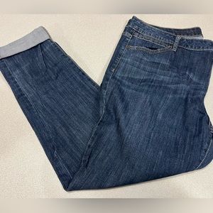 Vera Wang Skinny Capri Size 14 GUC